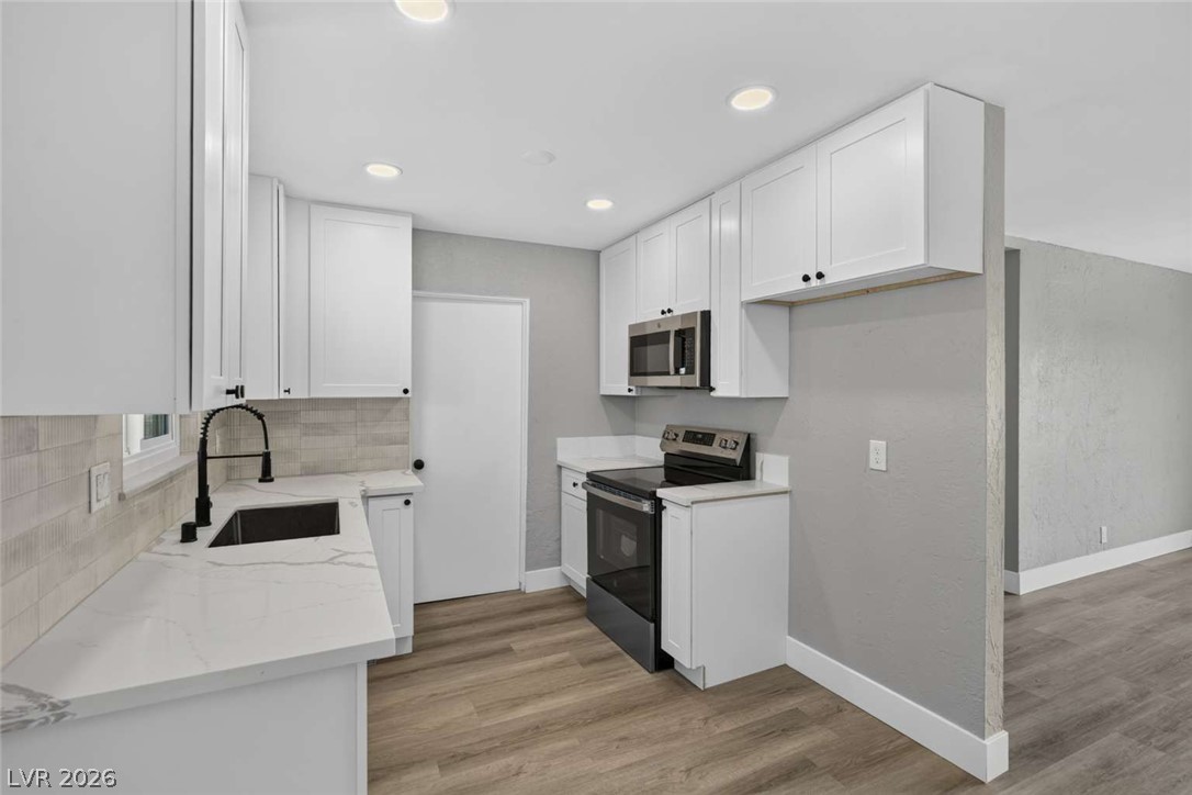 1669 North G Street Property Photo 14