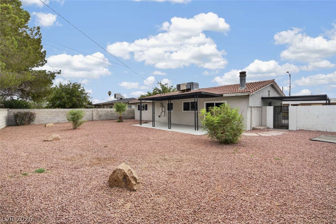 1669 North G Street Property Photo 22