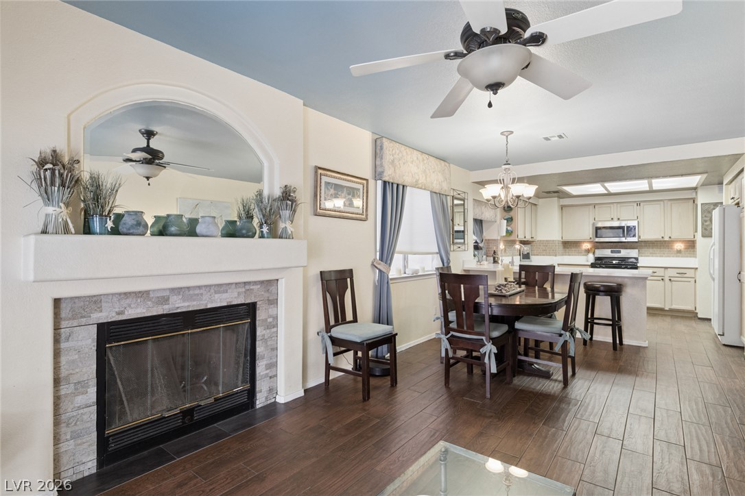 2429 Twin Flower Circle Property Photo 11