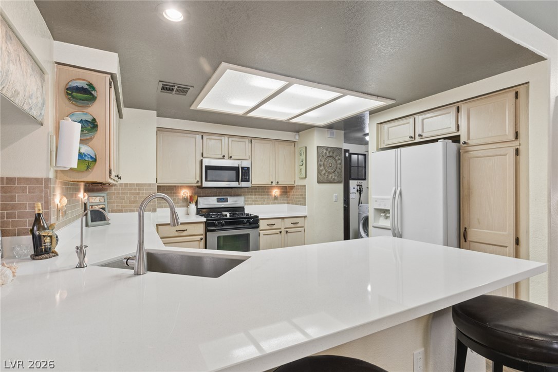 2429 Twin Flower Circle Property Photo 13