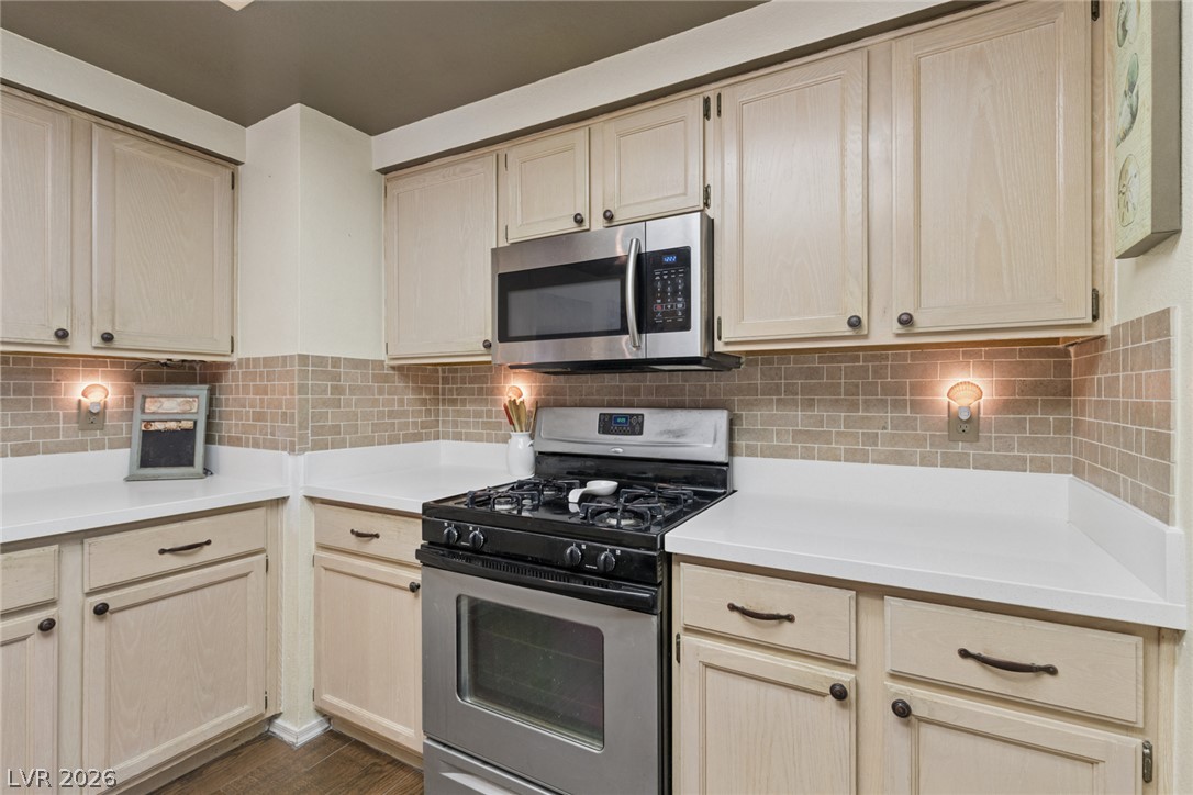 2429 Twin Flower Circle Property Photo 18