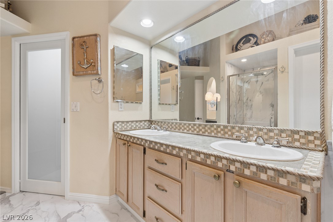 2429 Twin Flower Circle Property Photo 26