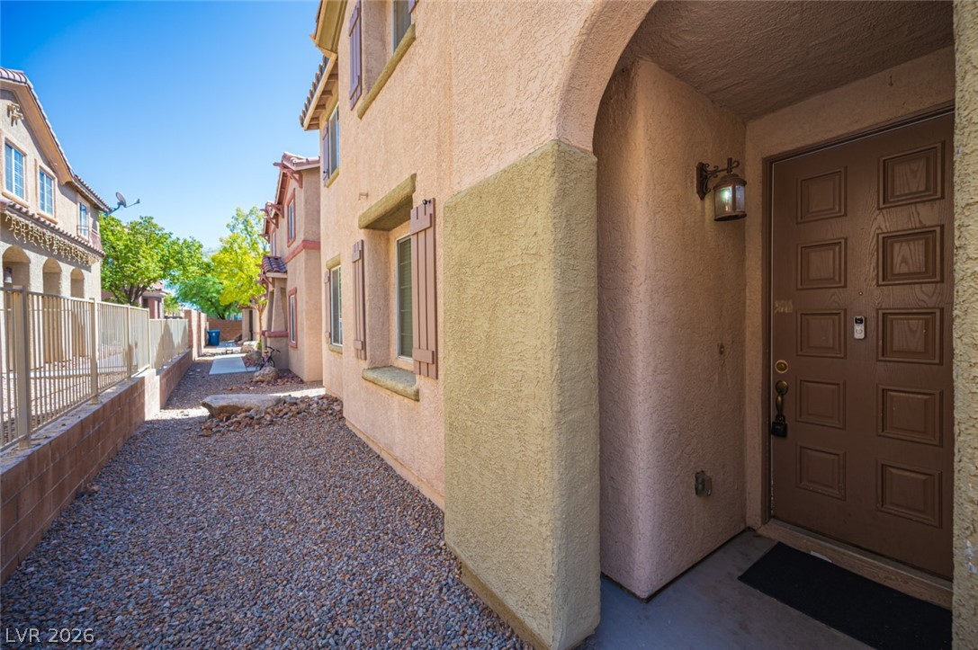 9830 Hanover Grove Avenue Property Photo 3