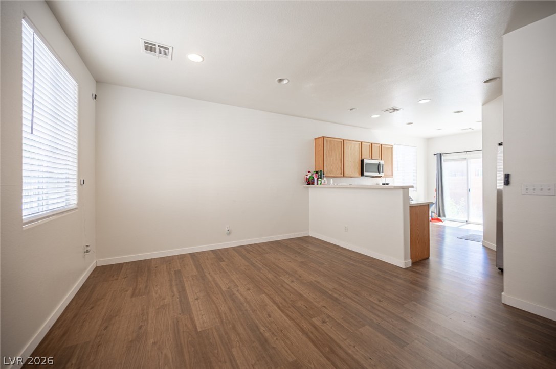 9830 Hanover Grove Avenue Property Photo 11
