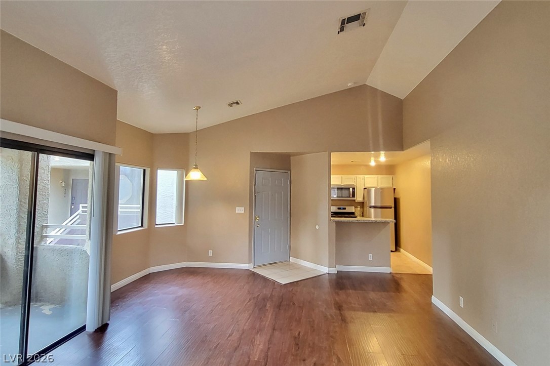 5044 South Rainbow Boulevard 206 Property Photo 2