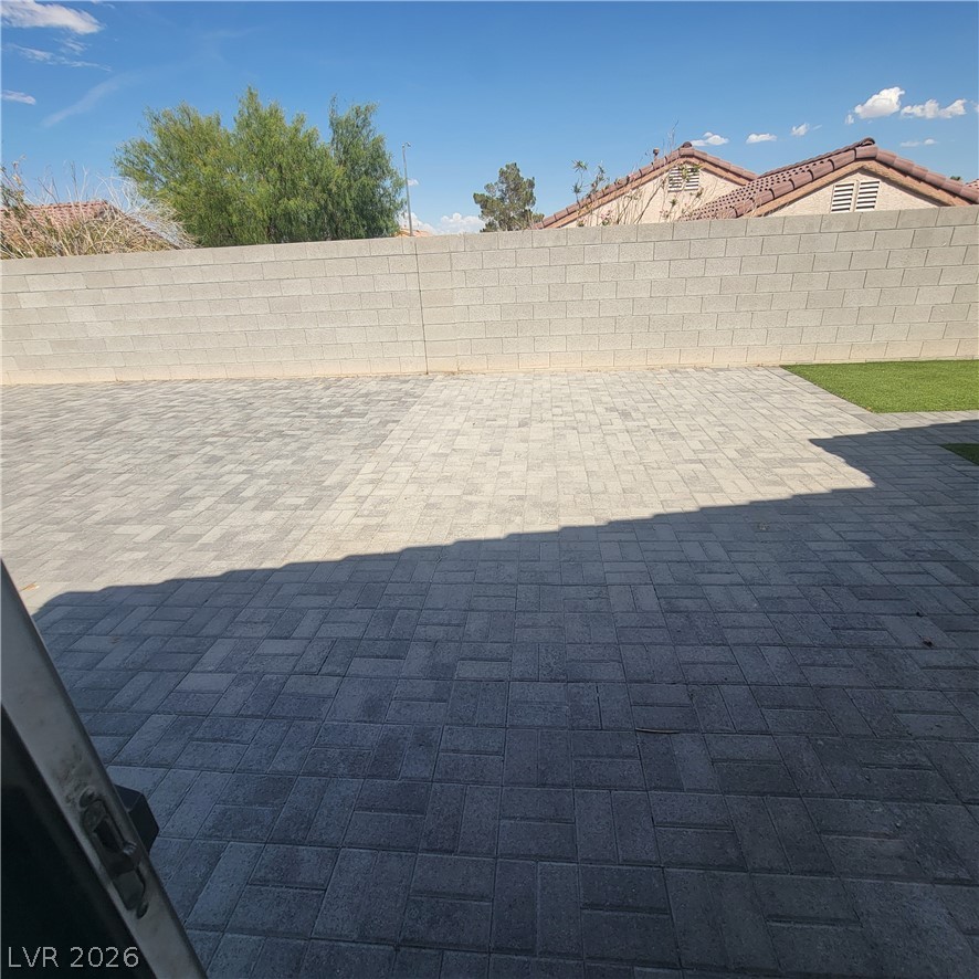 5916 Kenmore Street Property Photo 6