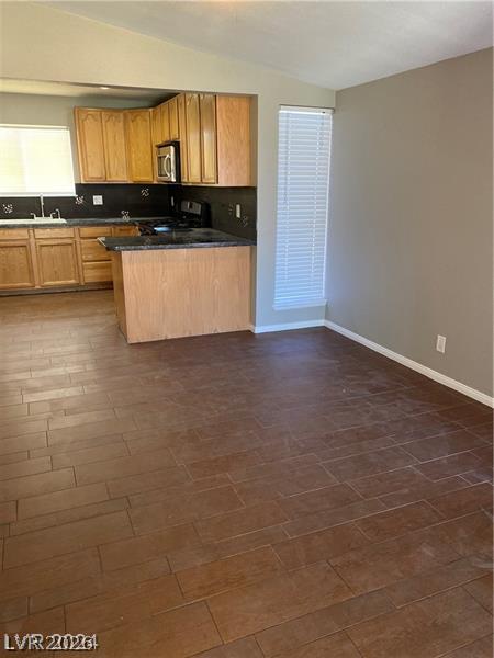 401 Tiger Lily Way Property Photo 8