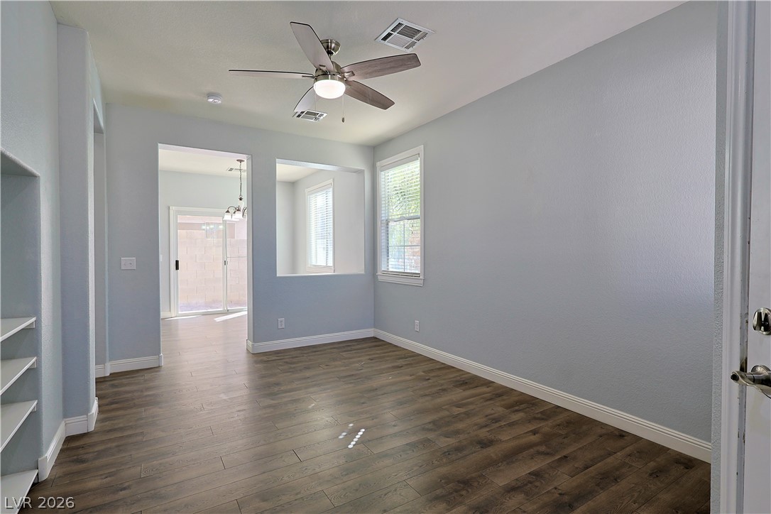 1287 Horizon Village Avenue Property Photo 5