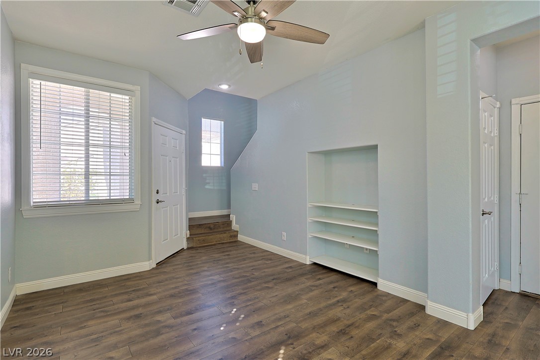 1287 Horizon Village Avenue Property Photo 6