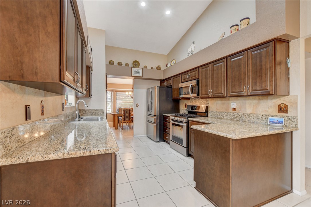 5020 Pacific Grove Drive Property Photo 12