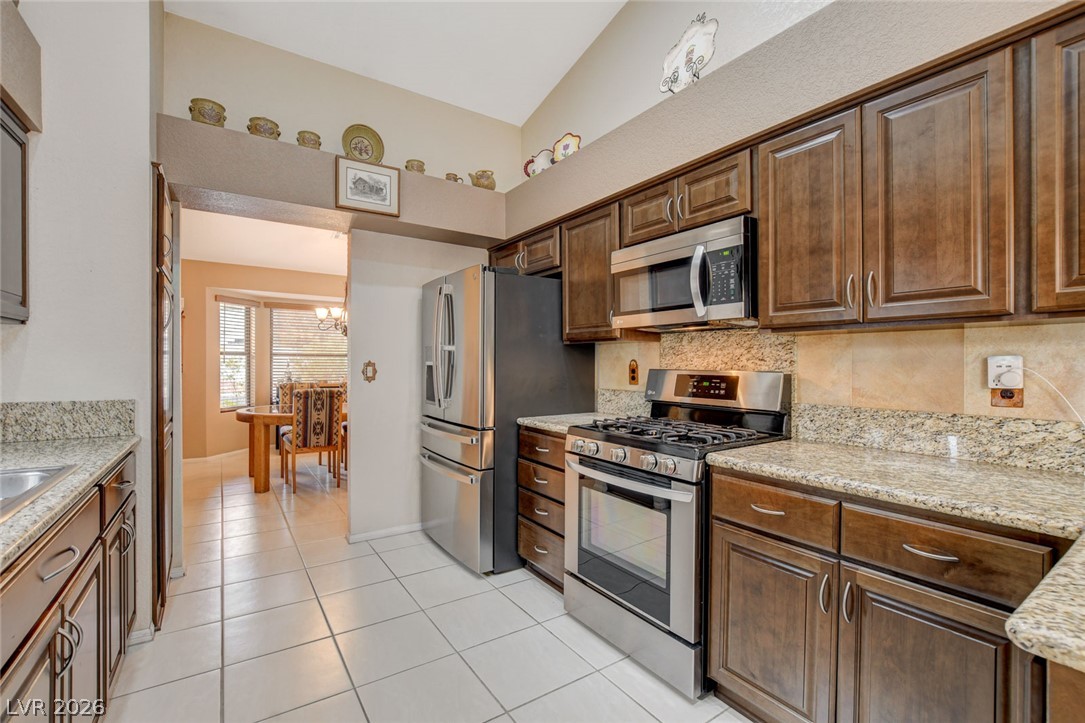 5020 Pacific Grove Drive Property Photo 14