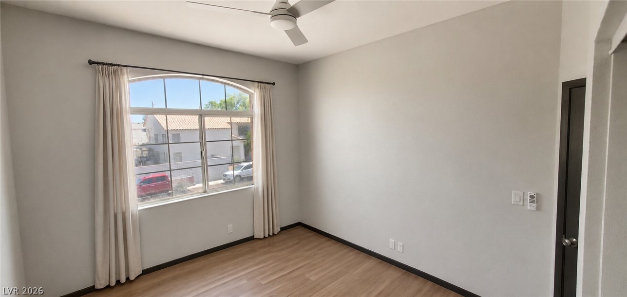 1830 Box Springs Avenue Property Photo 11
