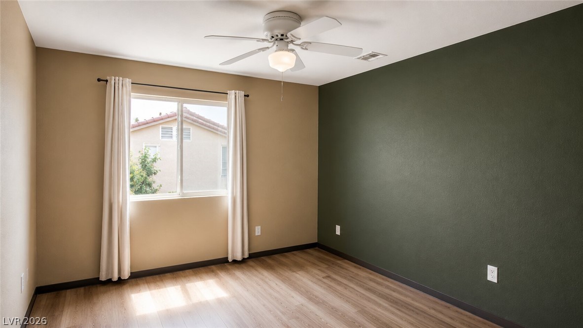 1830 Box Springs Avenue Property Photo 12