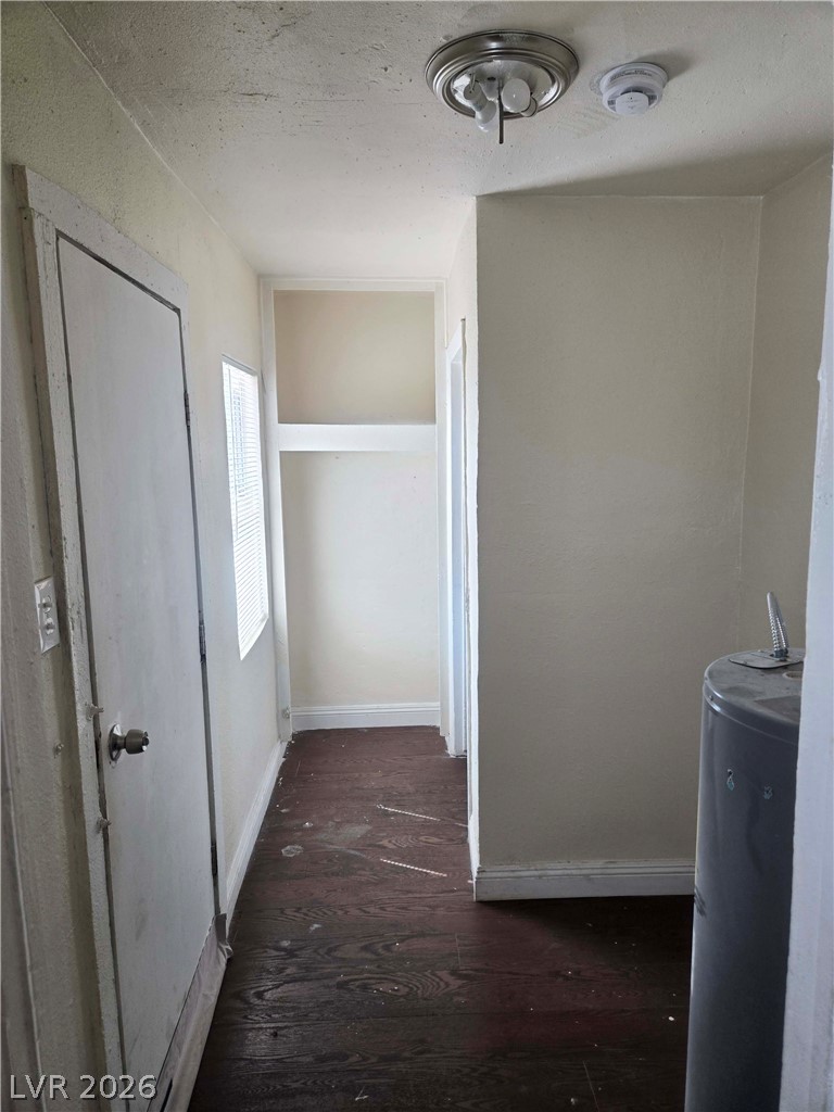 413 West Van Buren Avenue 9 Property Photo 10