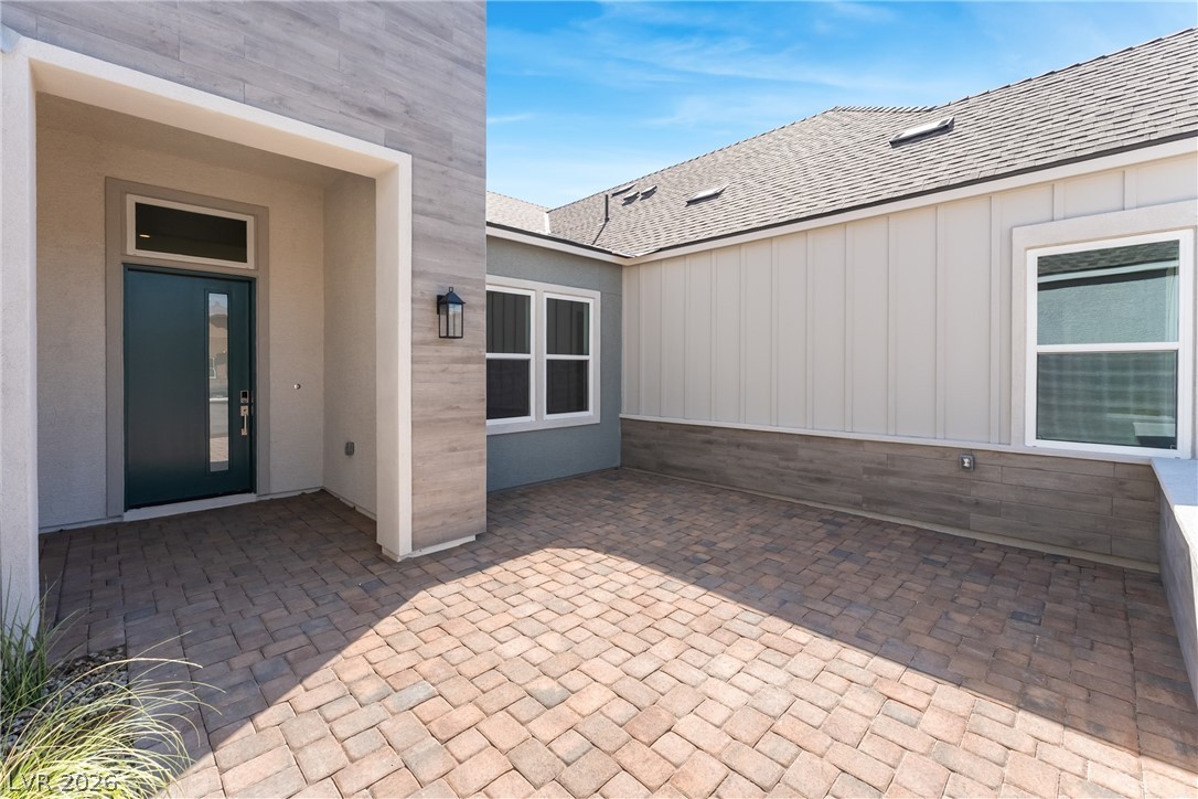 6172 Royal Topaz Court Property Photo 4