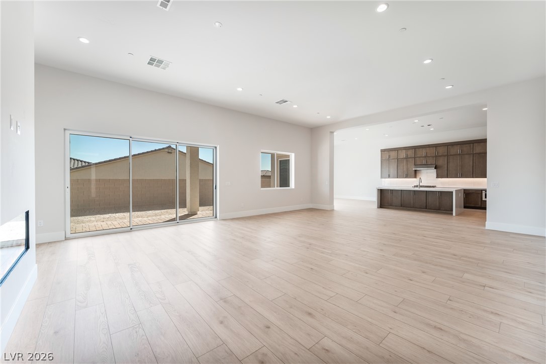 6172 Royal Topaz Court Property Photo 7