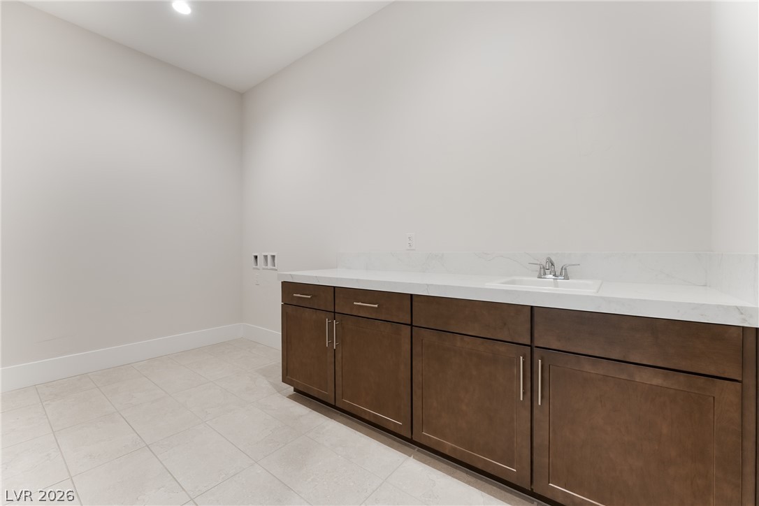 6172 Royal Topaz Court Property Photo 14