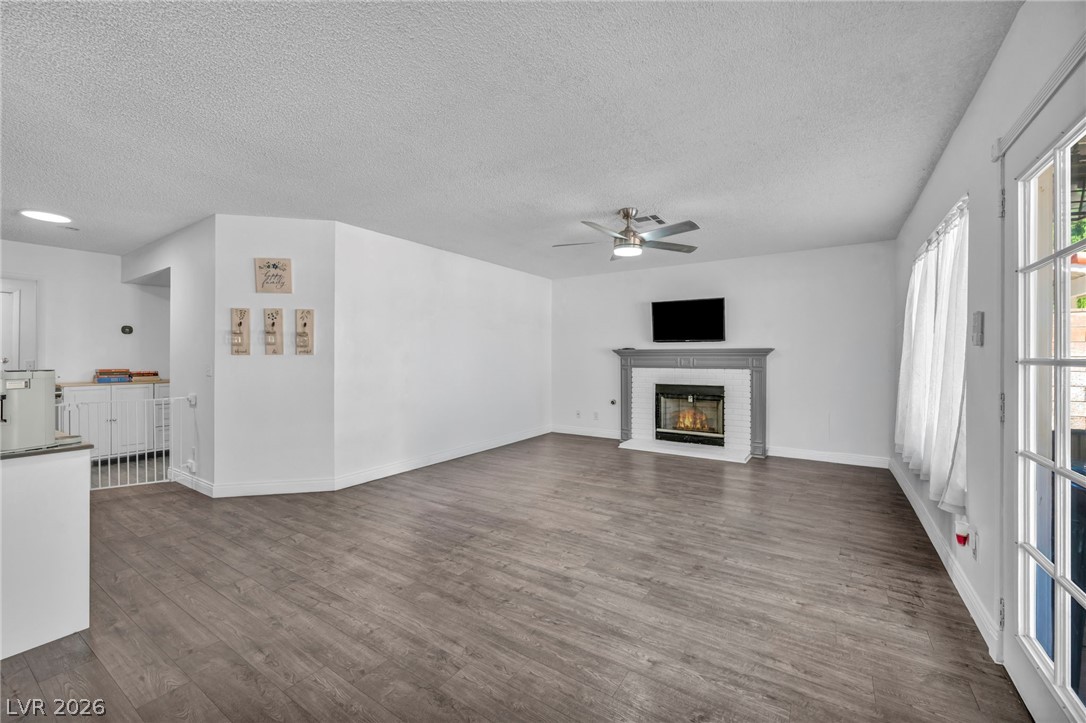 2940 Domino Way Property Photo 7
