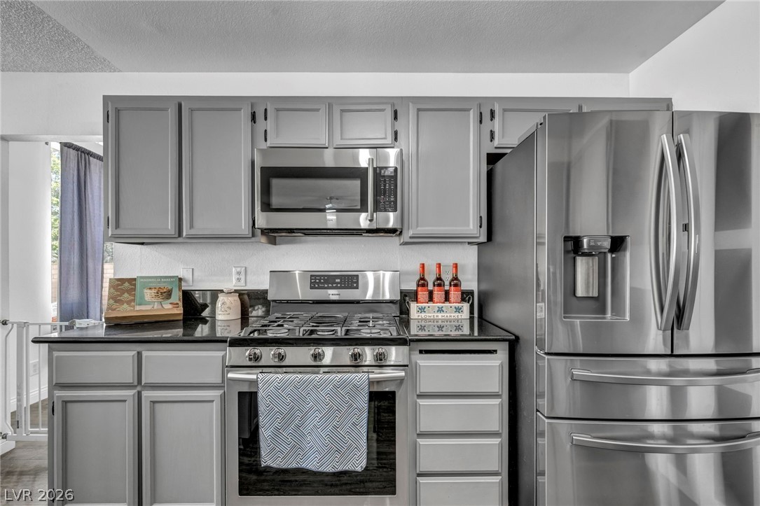 2940 Domino Way Property Photo 11