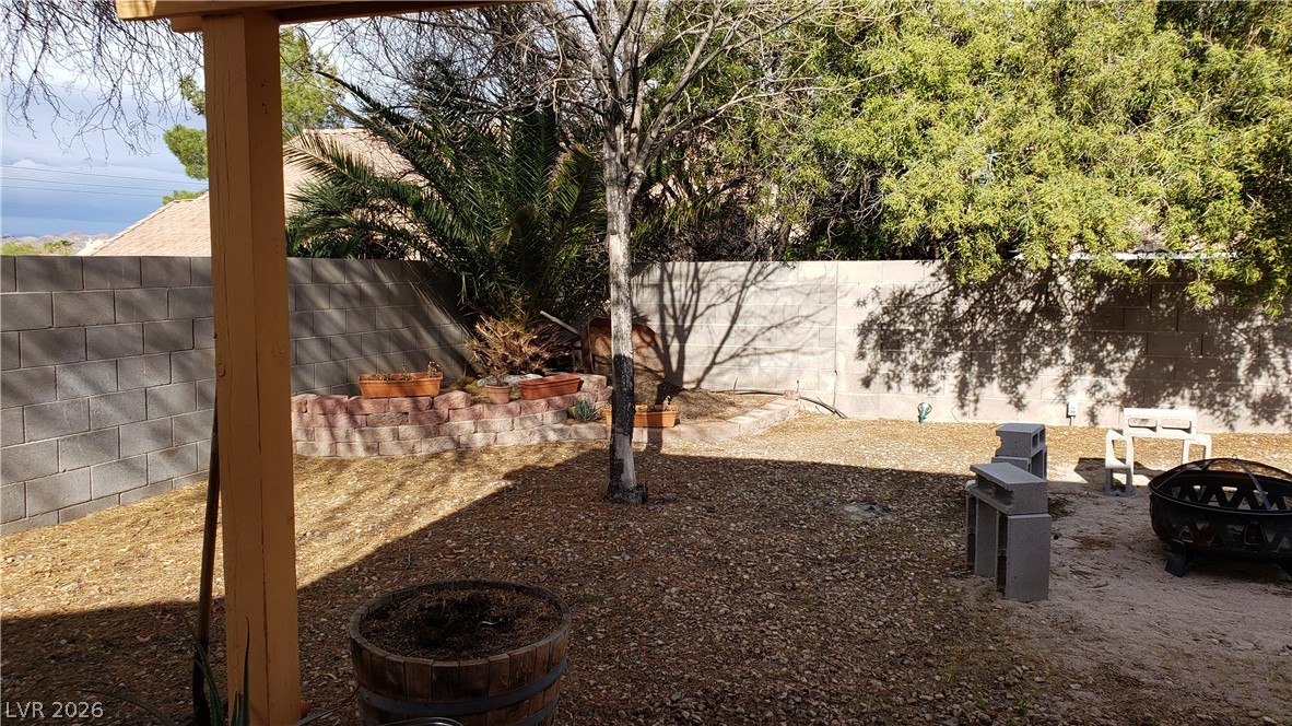 606 Lively Fiesta Way Property Photo 6