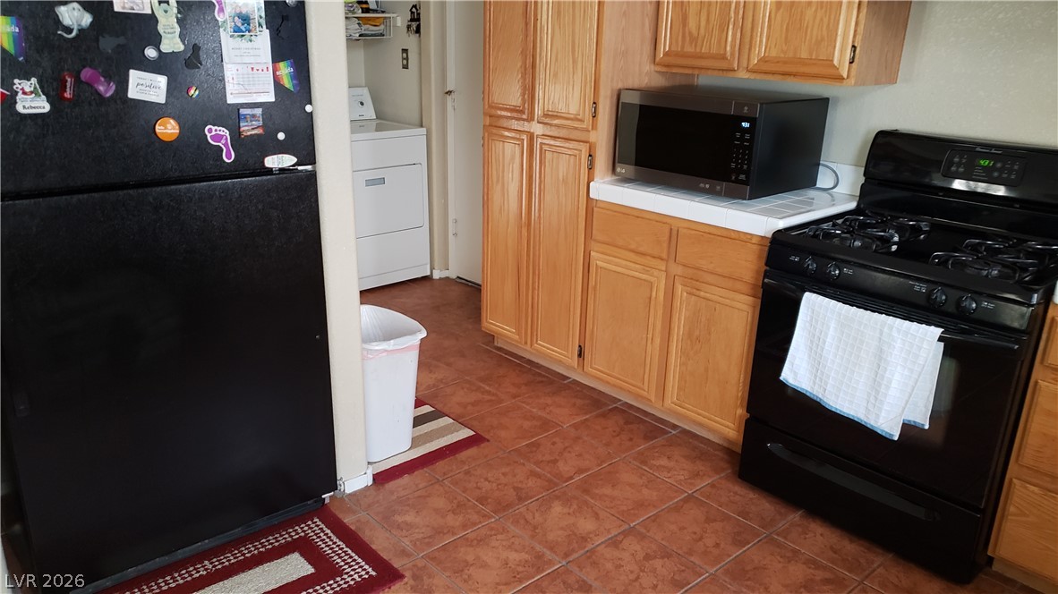 606 Lively Fiesta Way Property Photo 12