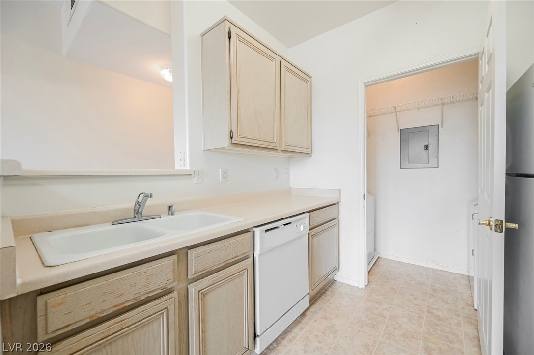 7107 South Durango Drive 306 Property Photo 2
