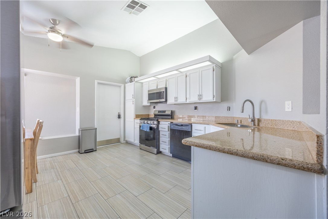 2681 Prairie Dunes Drive Property Photo 11