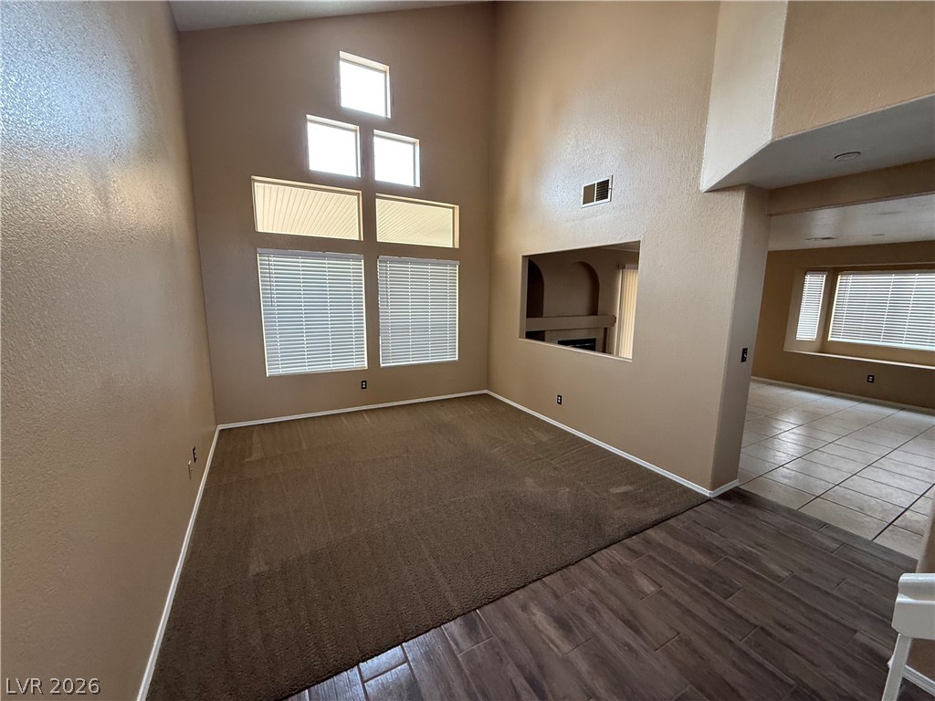 922 Prairie Grass Drive Property Photo 2
