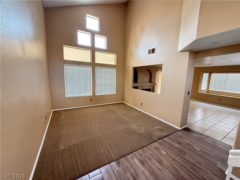 922 Prairie Grass Drive Property Photo 3
