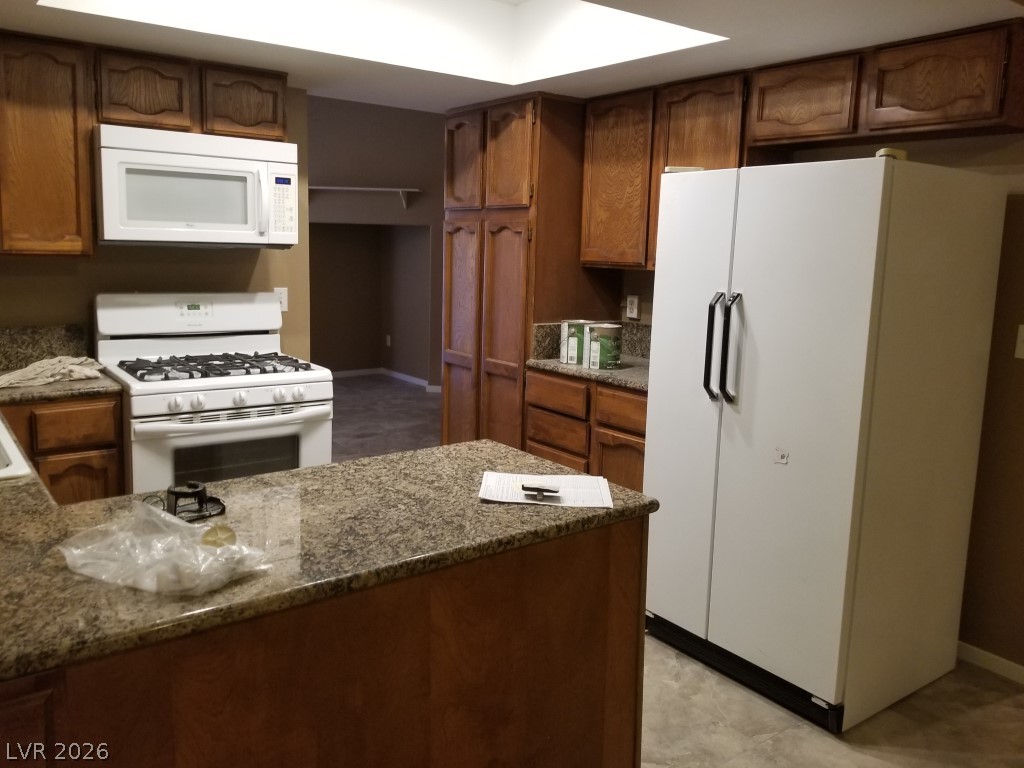 504 Grimsby Avenue Property Photo 3