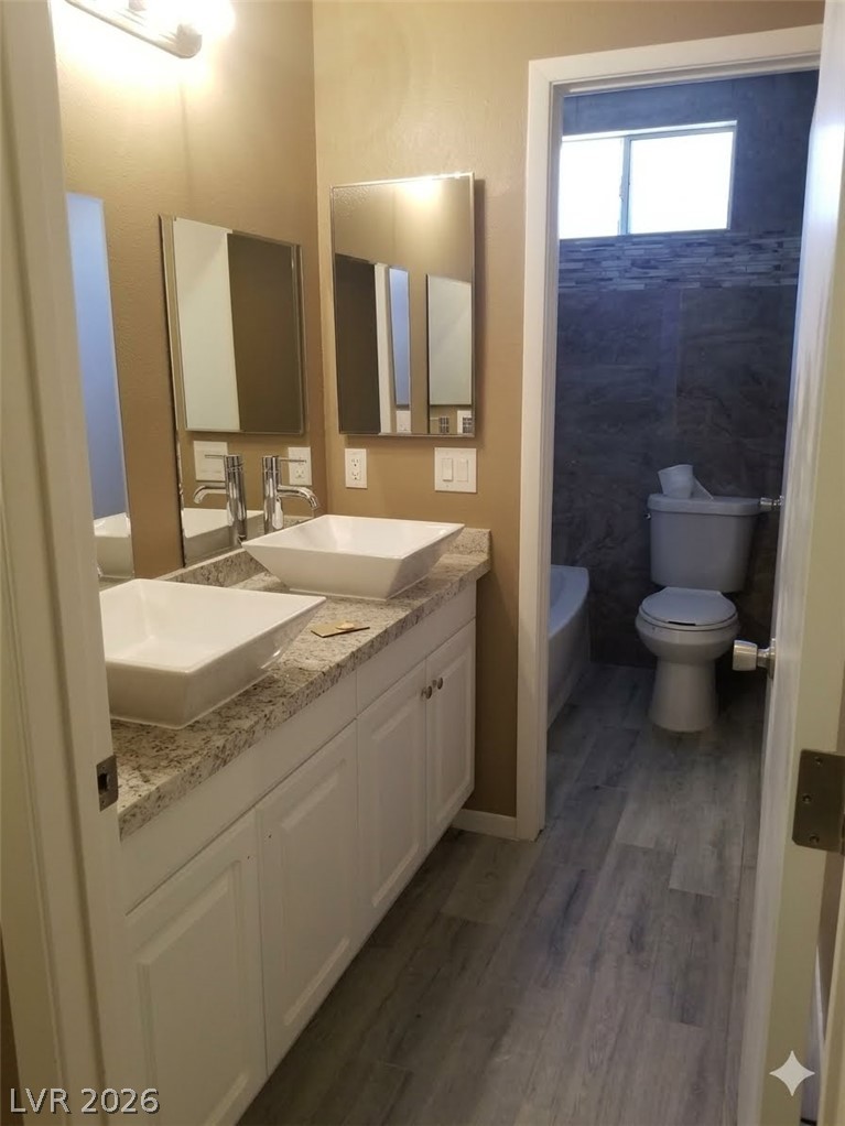 504 Grimsby Avenue Property Photo 8