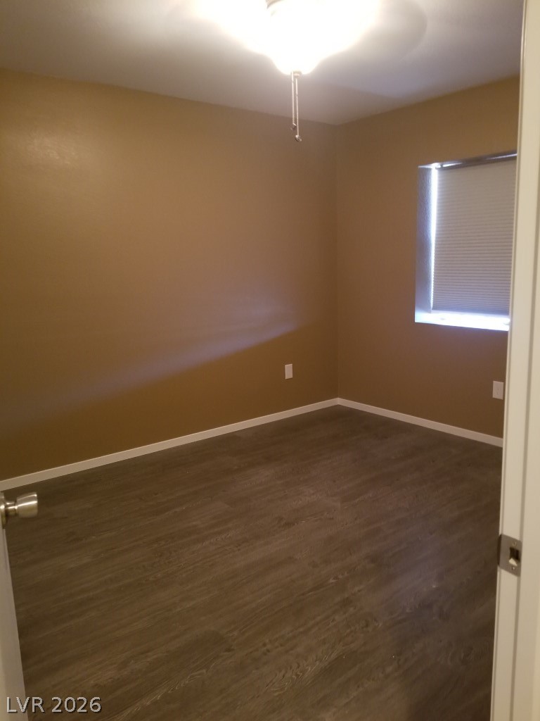 504 Grimsby Avenue Property Photo 9