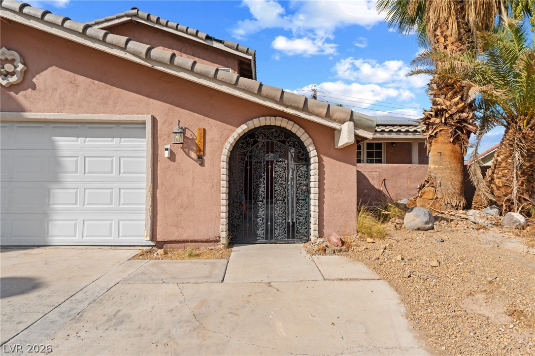 3750 La Junta Drive Property Photo 2