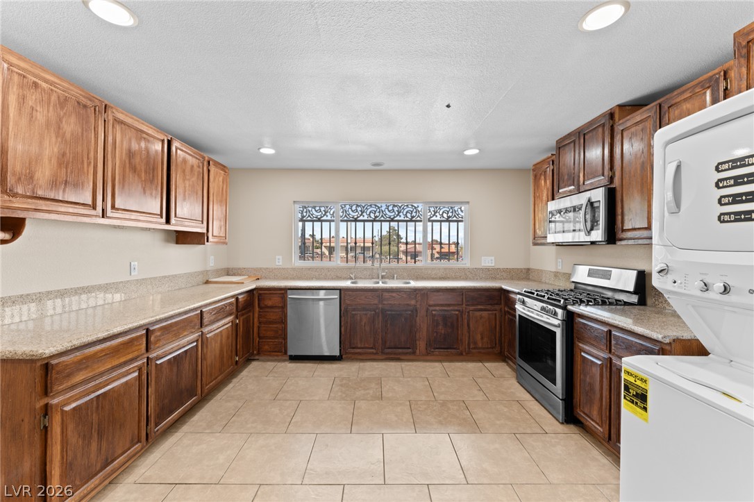 3750 La Junta Drive Property Photo 6