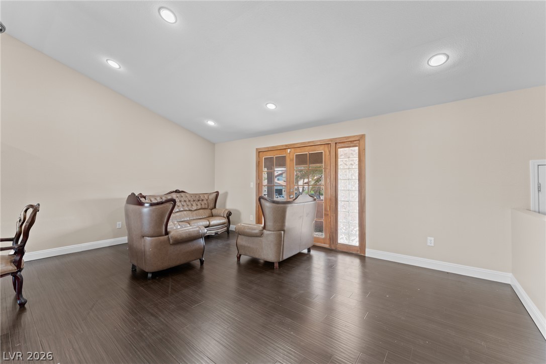 3750 La Junta Drive Property Photo 13