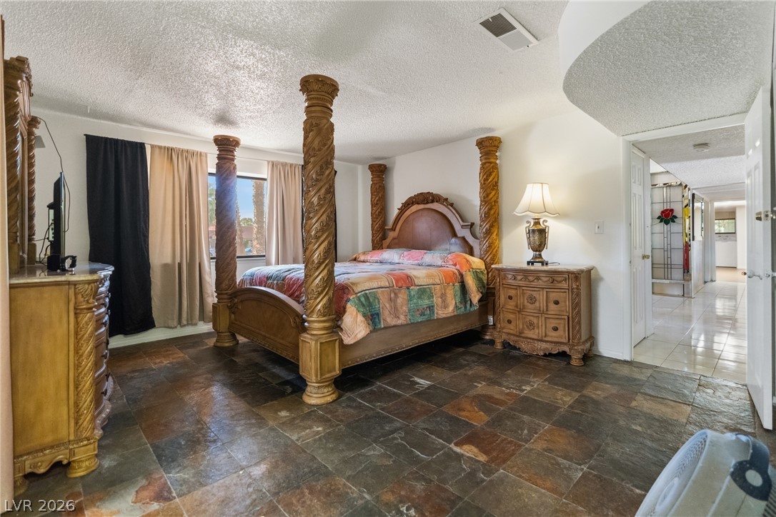 3198 El Cedro Circle Property Photo 6
