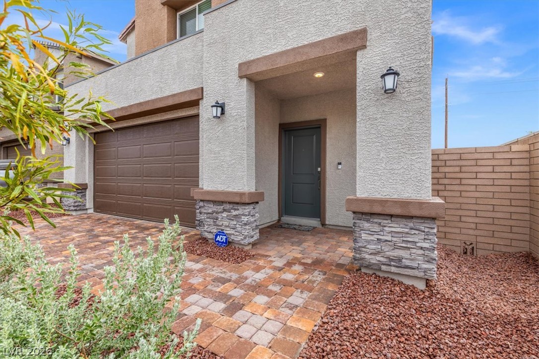 541 Preston Crest Street Property Photo 2
