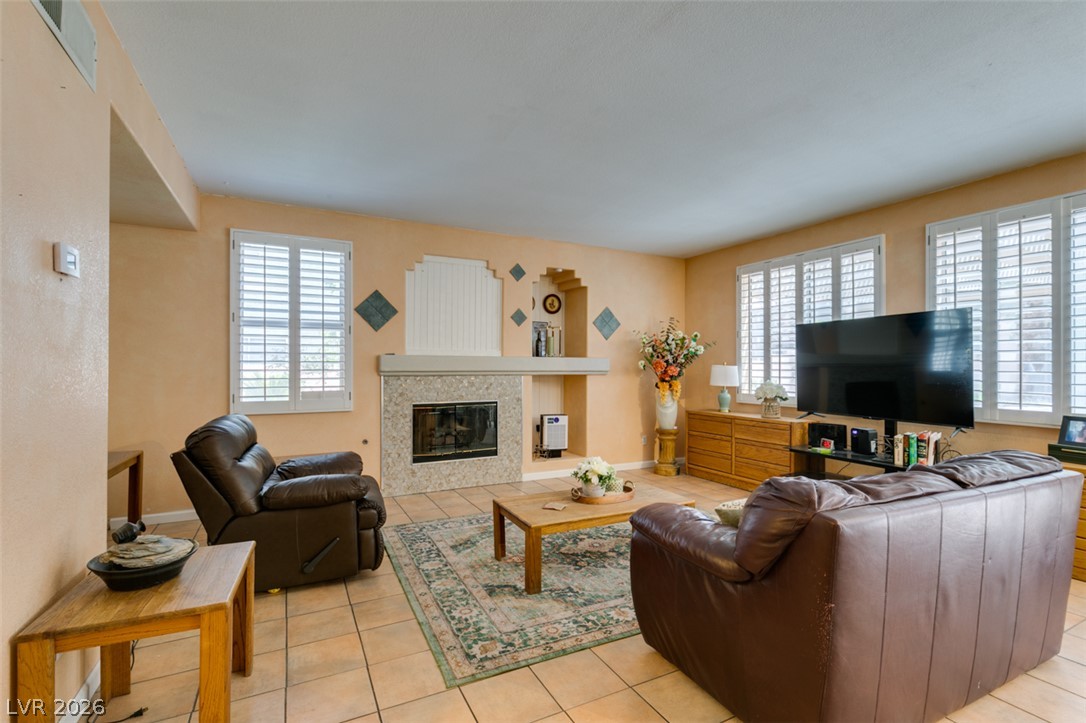 827 Fuerte Court Property Photo 6