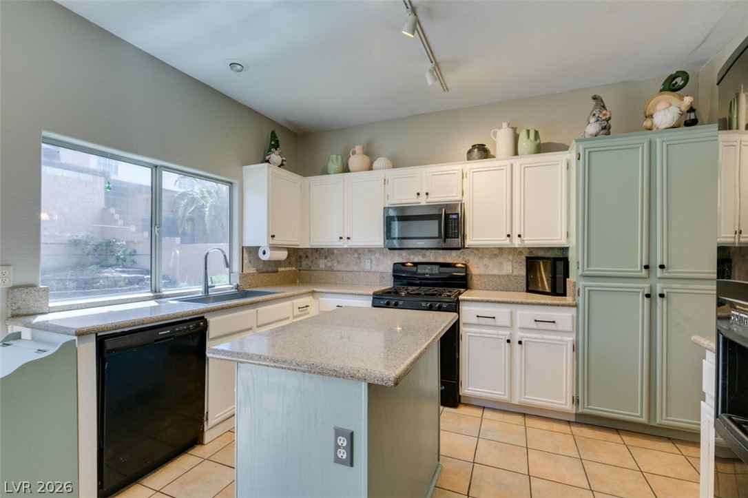 827 Fuerte Court Property Photo 14
