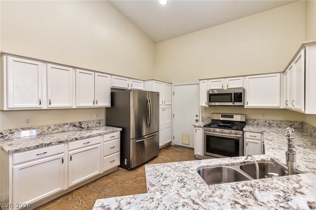 3963 Pembridge Court Property Photo 5