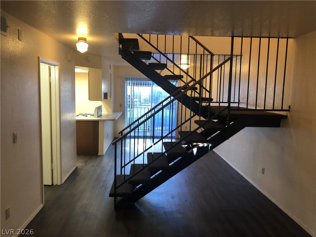 585 Sellers Place Property Photo 2