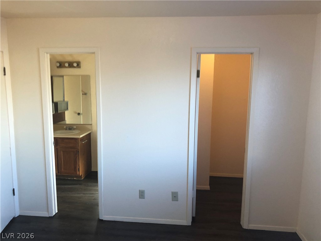585 Sellers Place Property Photo 10