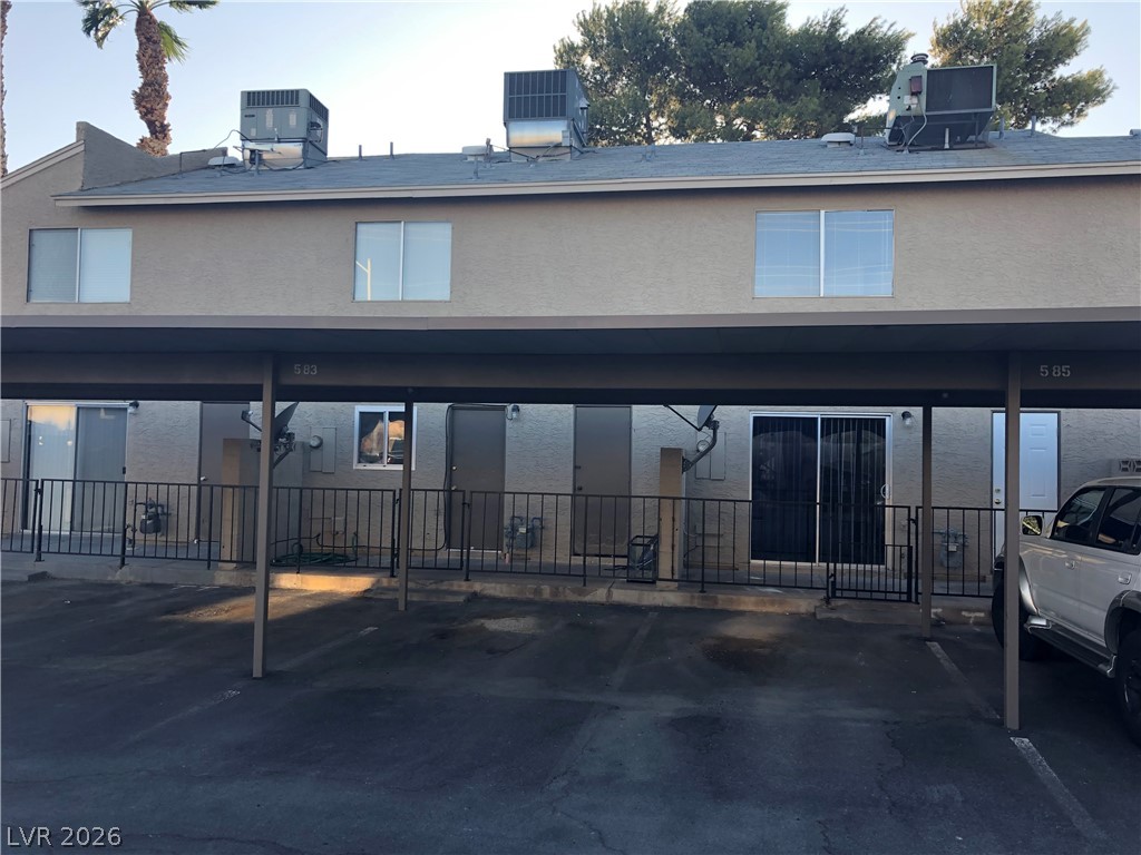 585 Sellers Place Property Photo 16