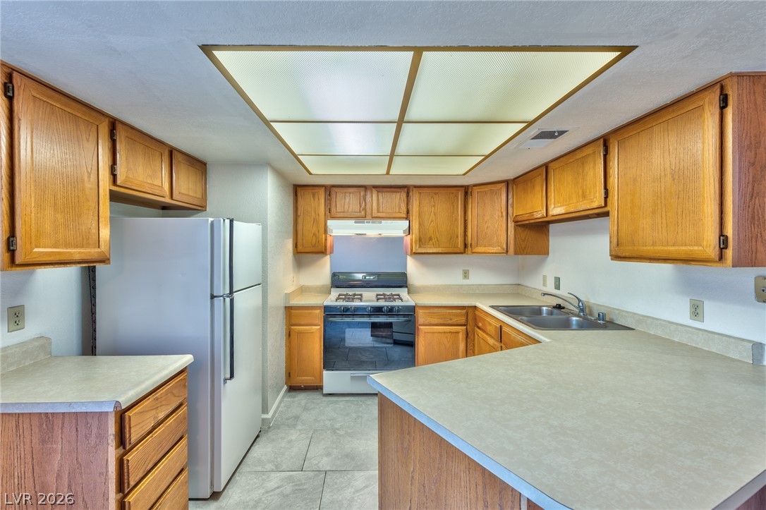 587 Sellers Place Property Photo 5