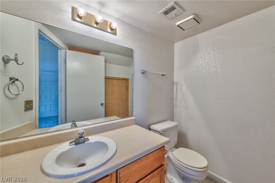 587 Sellers Place Property Photo 7