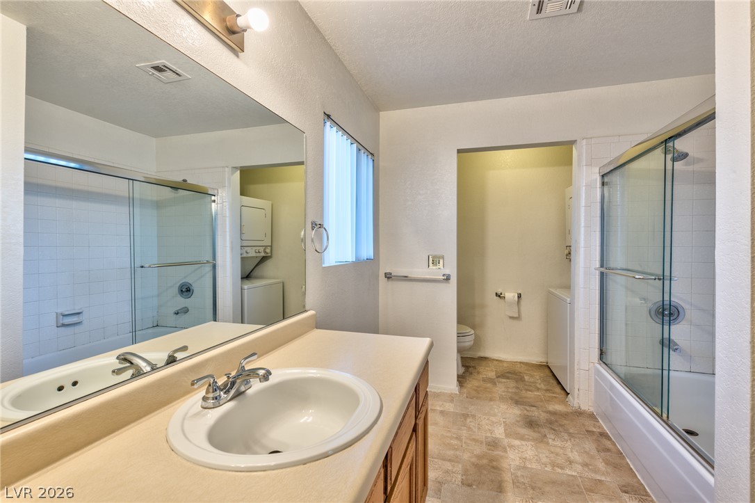 587 Sellers Place Property Photo 9