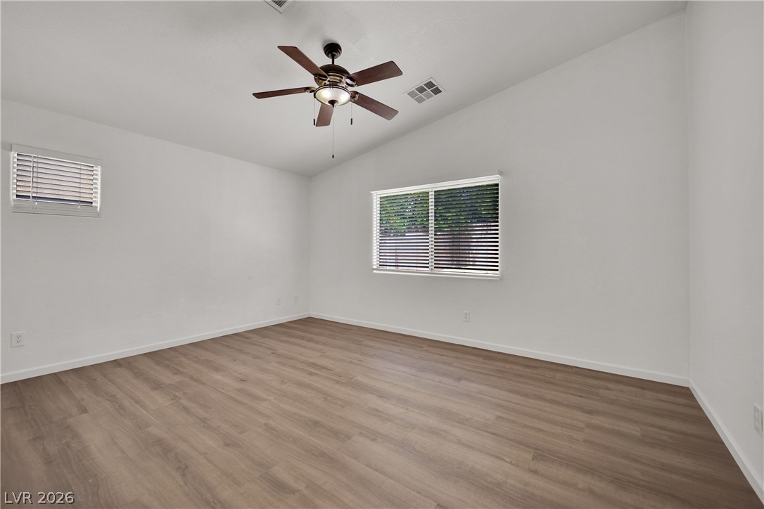 1112 Gary Carmena Avenue Property Photo 9