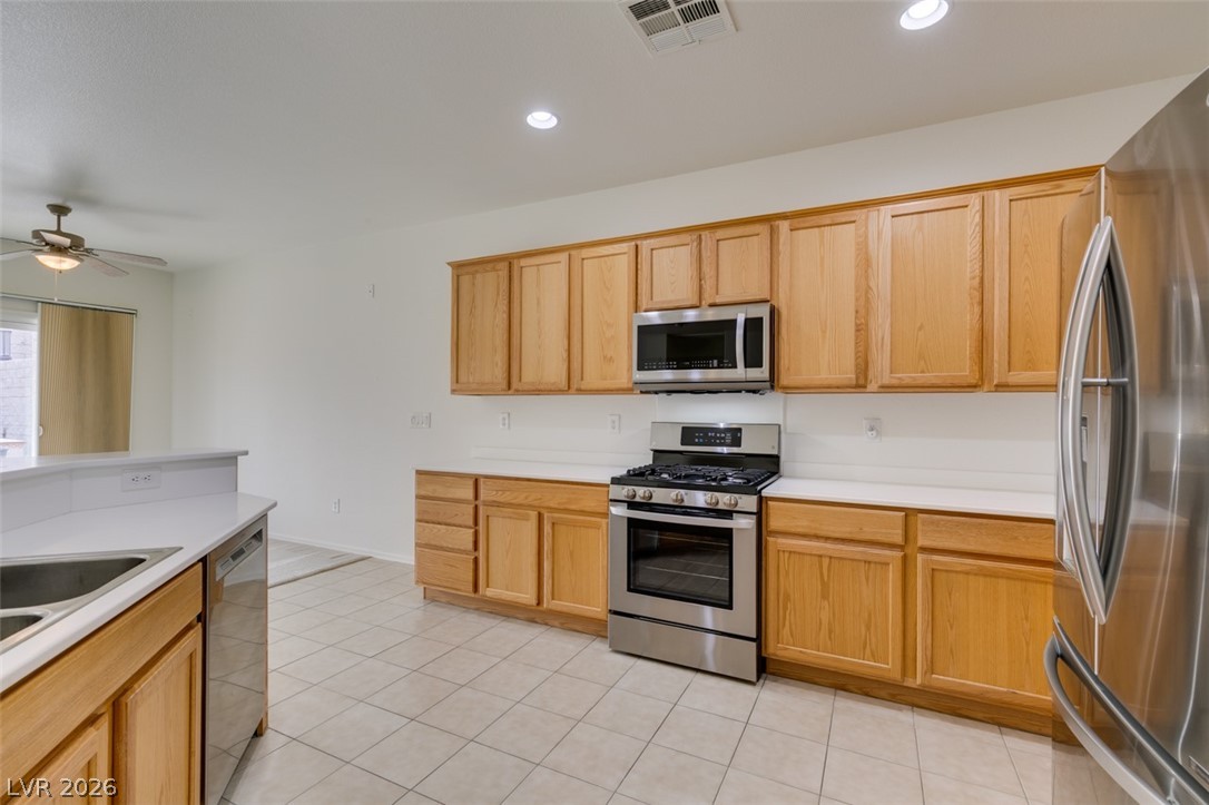 2174 Savannah River Street Property Photo 10