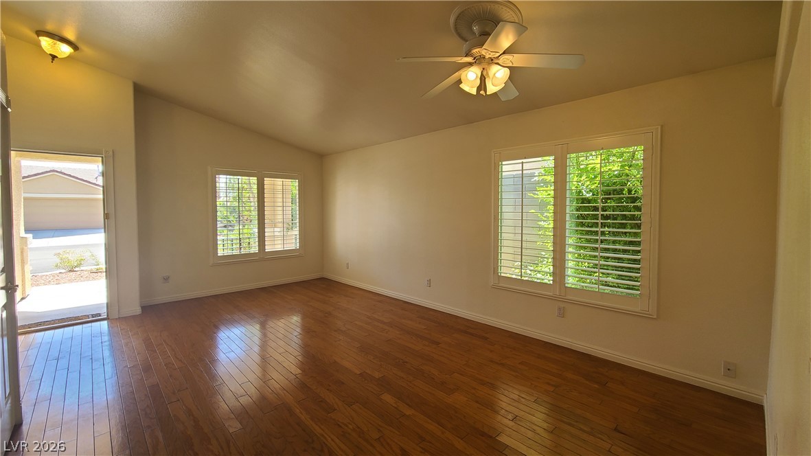 1413 Iron Springs Drive Property Photo 2