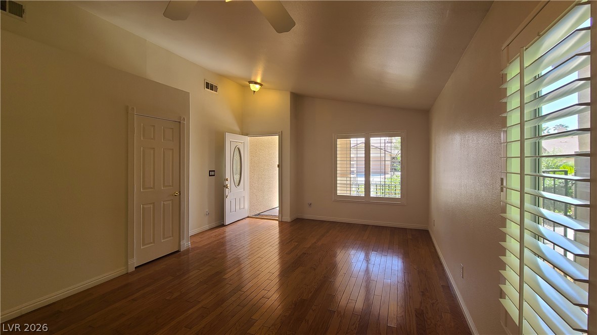 1413 Iron Springs Drive Property Photo 3